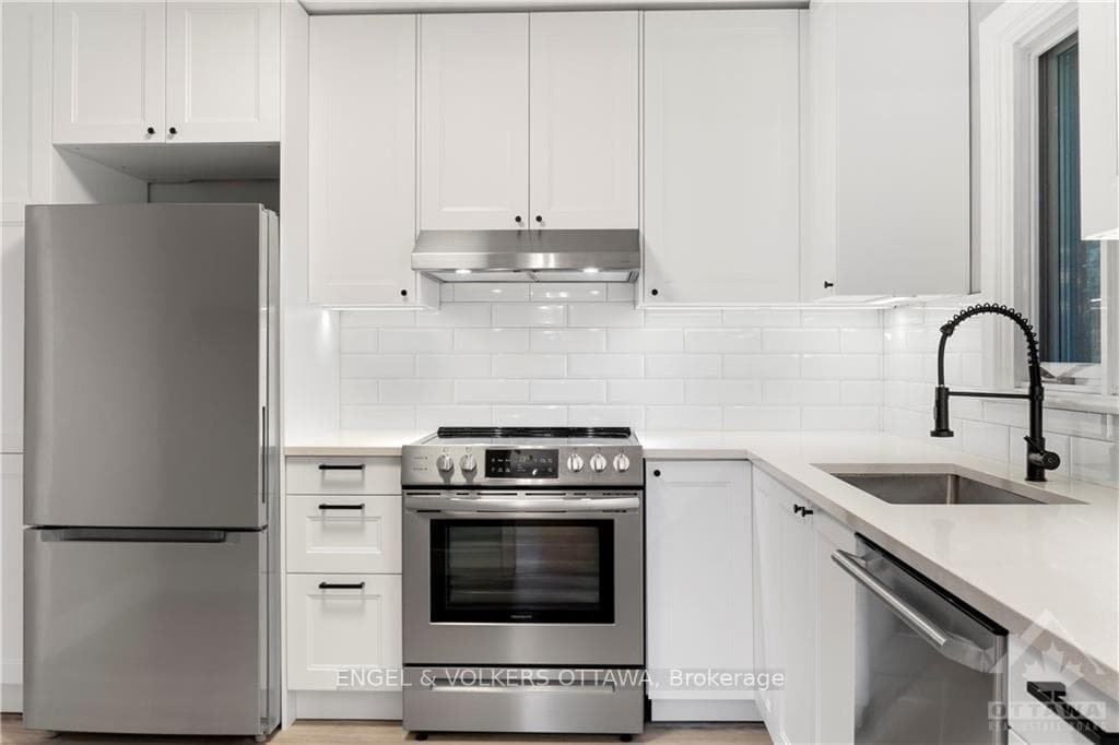 559 HIGHCROFT Avenue Unit 3 photo 8