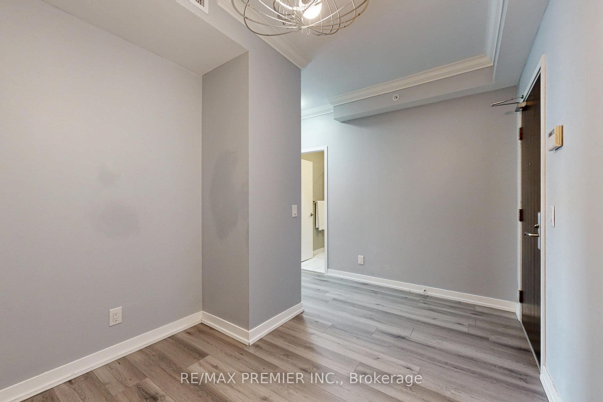 840 Queen's Plate Drive Unit 610 photo 7