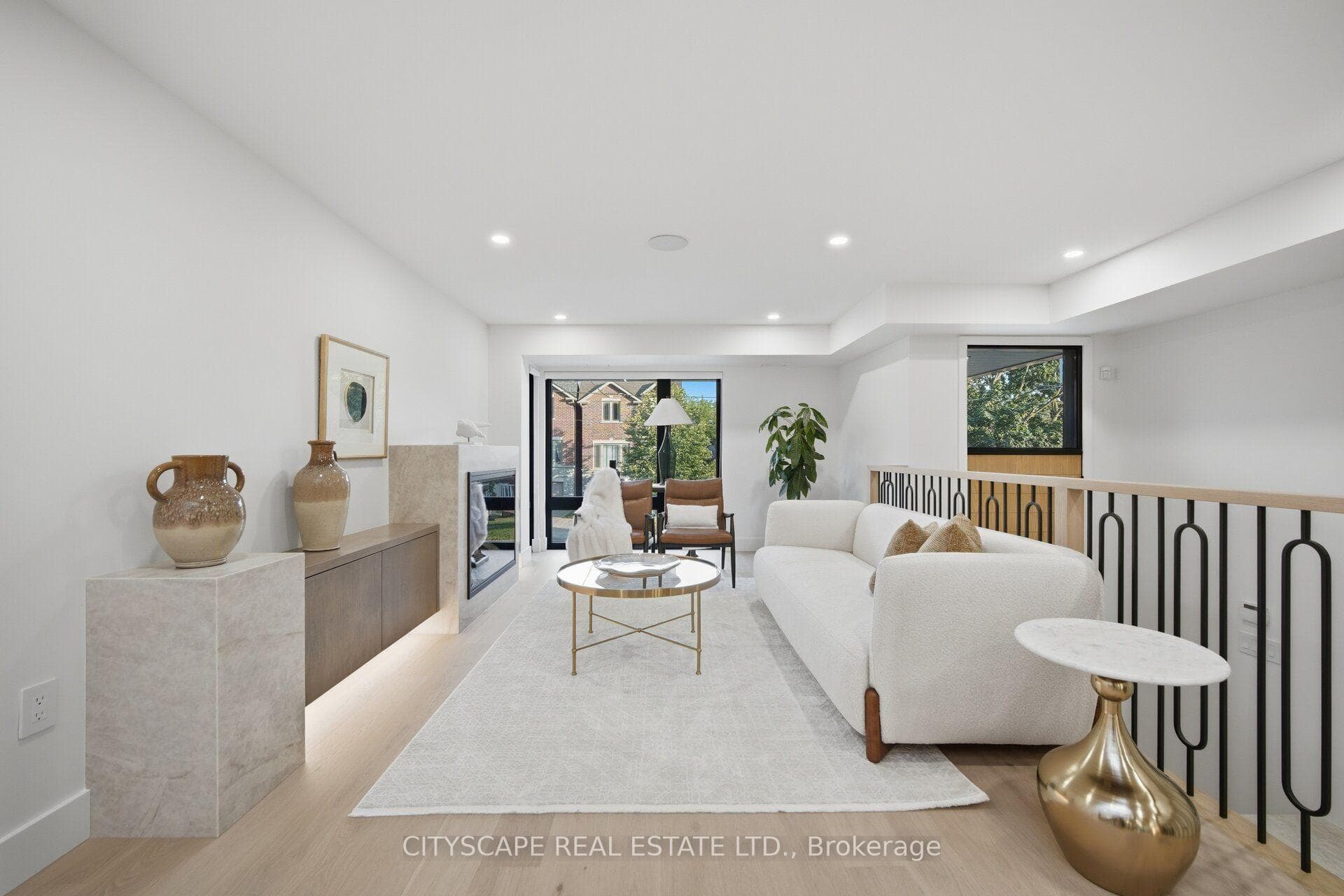 10B Holmstead Avenue photo 21