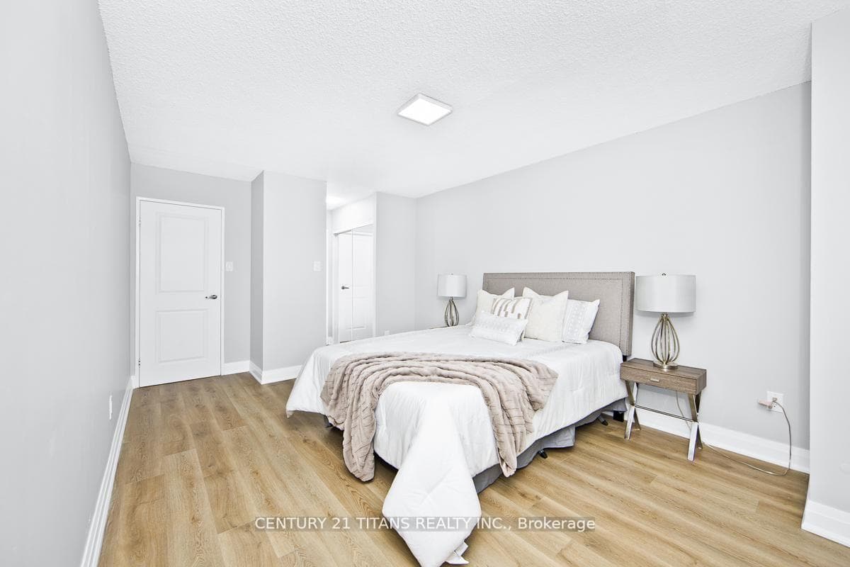 100 Wingarden Court Unit 201 photo 20