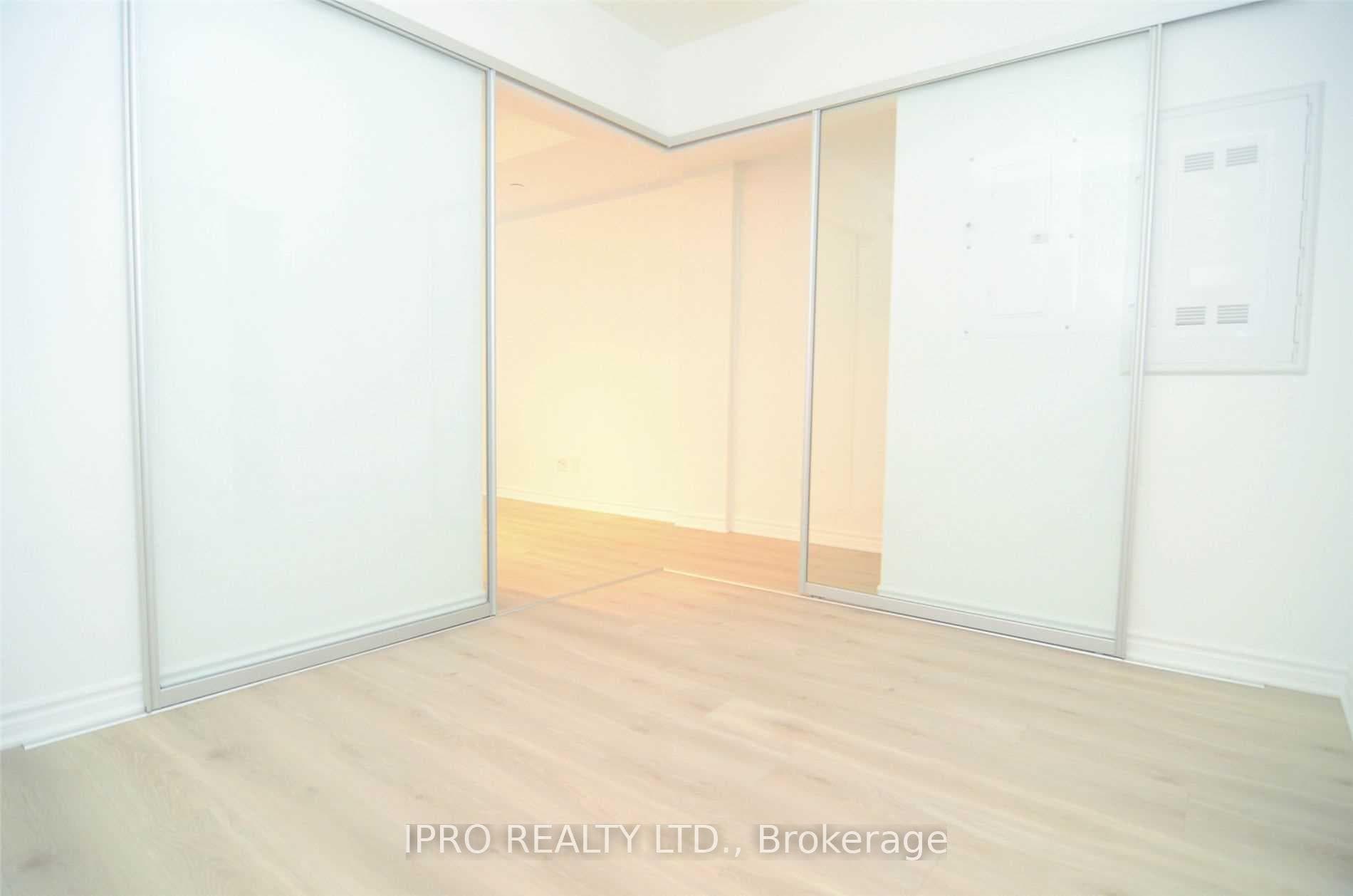 1 Falaise Road Unit 102 photo 8