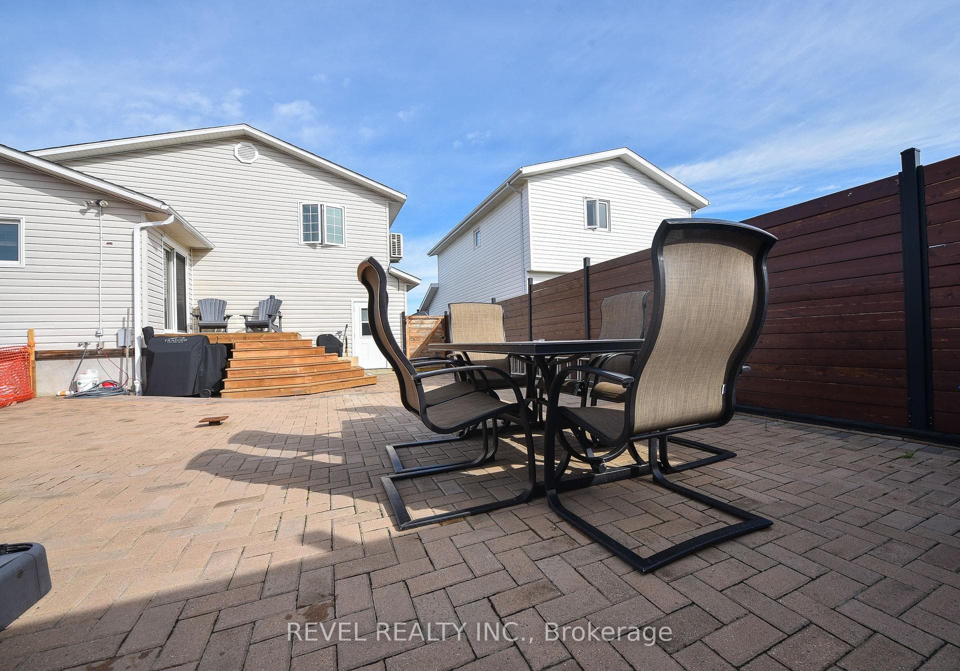 1331 Park Avenue photo 3