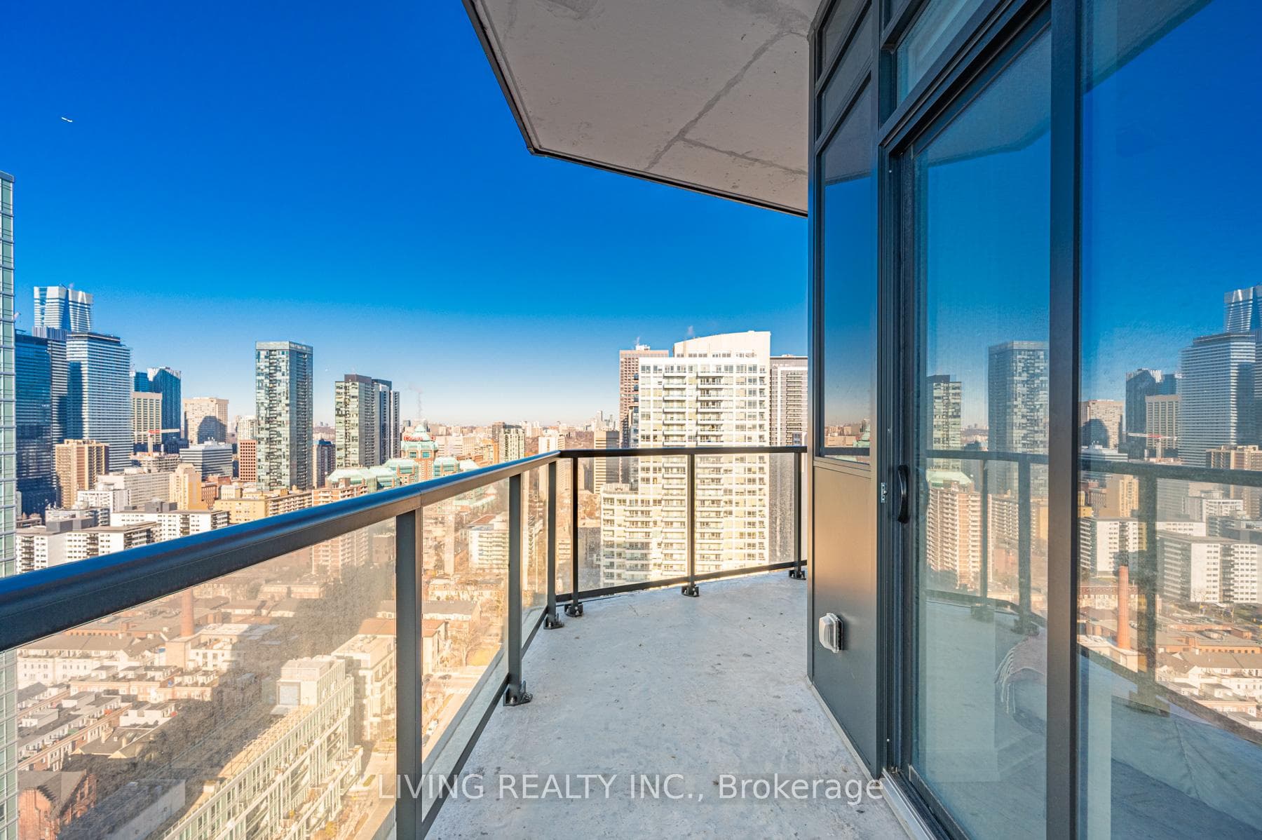 159 Wellesley Street Unit 2509 photo 15