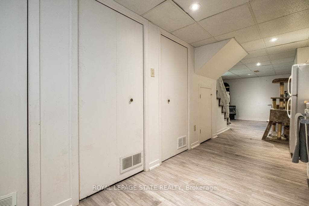 170 Parkview Drive photo 25