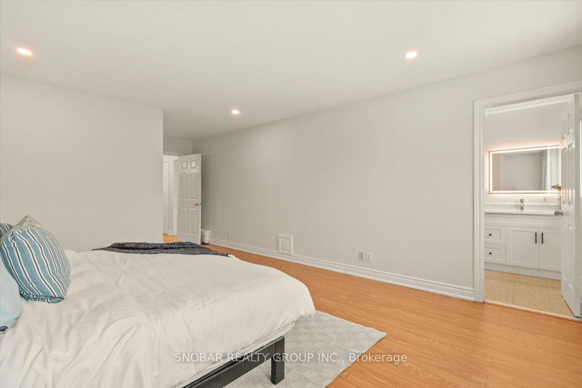 160 Hay Avenue photo 25