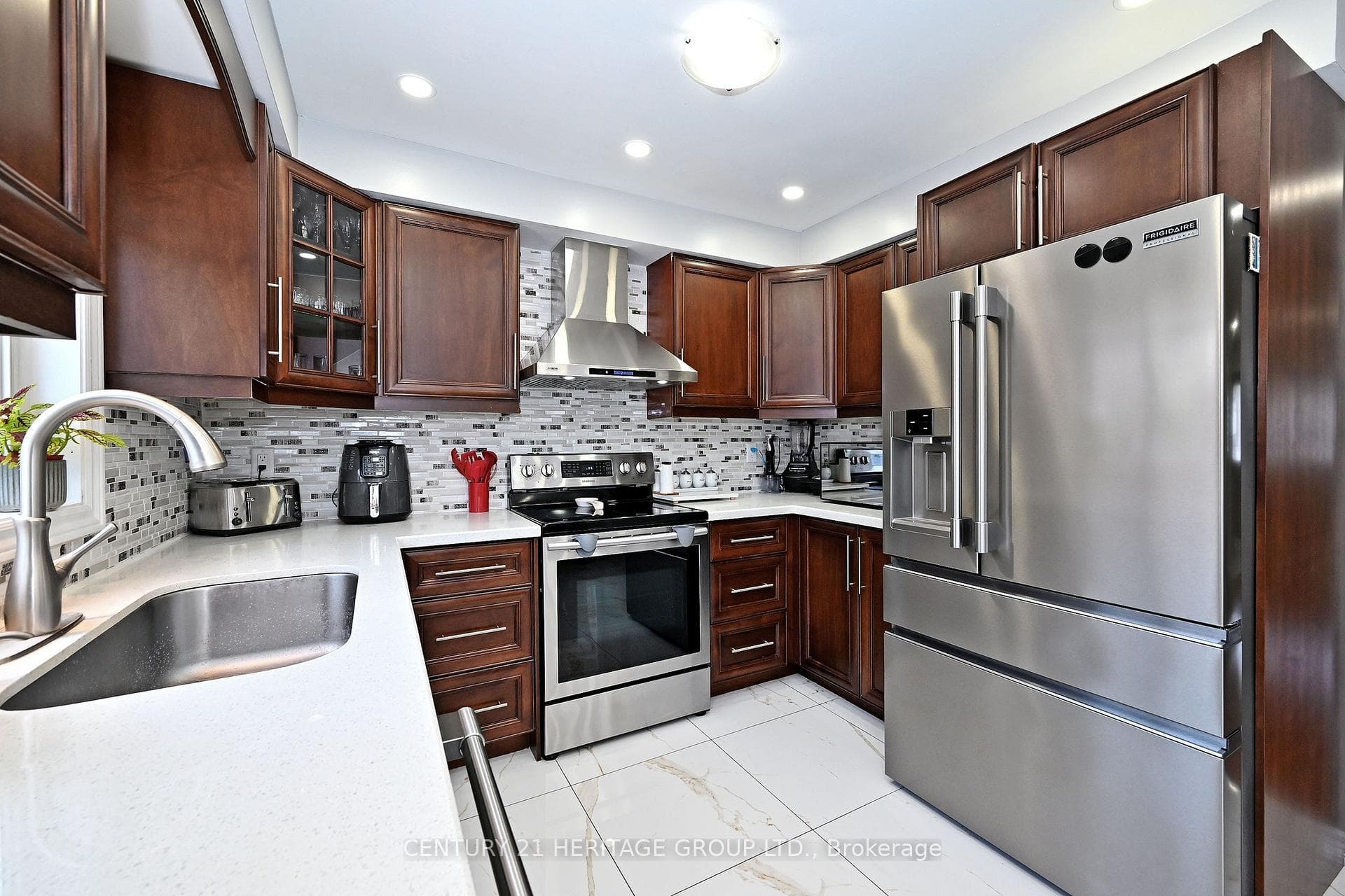 44 Equator Crescent photo 12