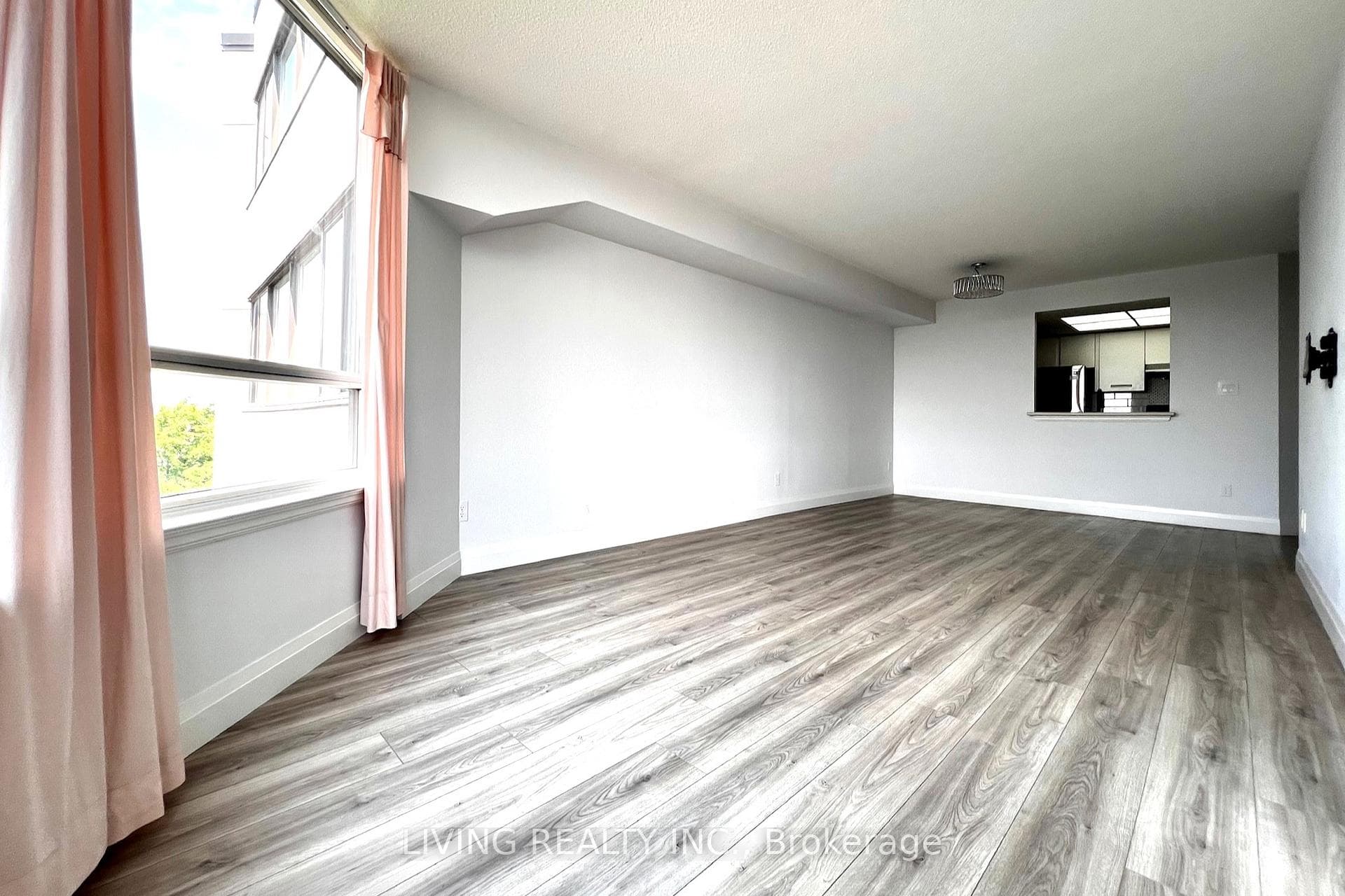 1001 Cedarglen Gate Unit 622 photo 9