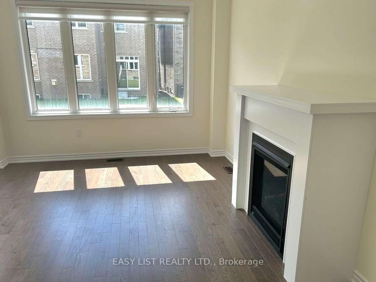 37 Royal Fern Crescent photo 8