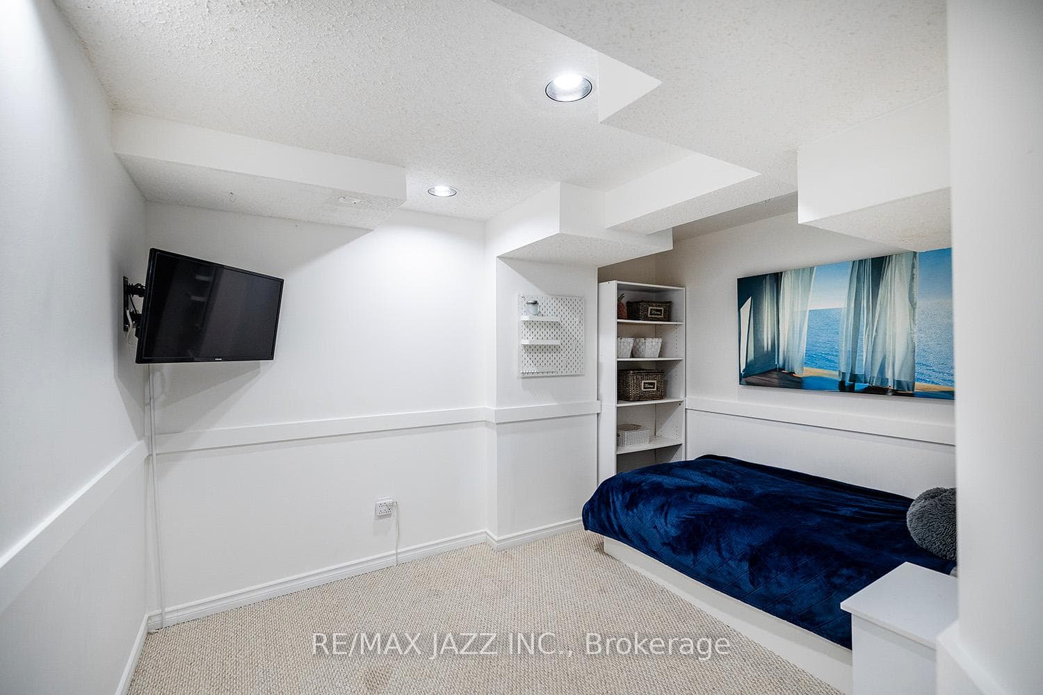 136 Wilkins Crescent photo 24