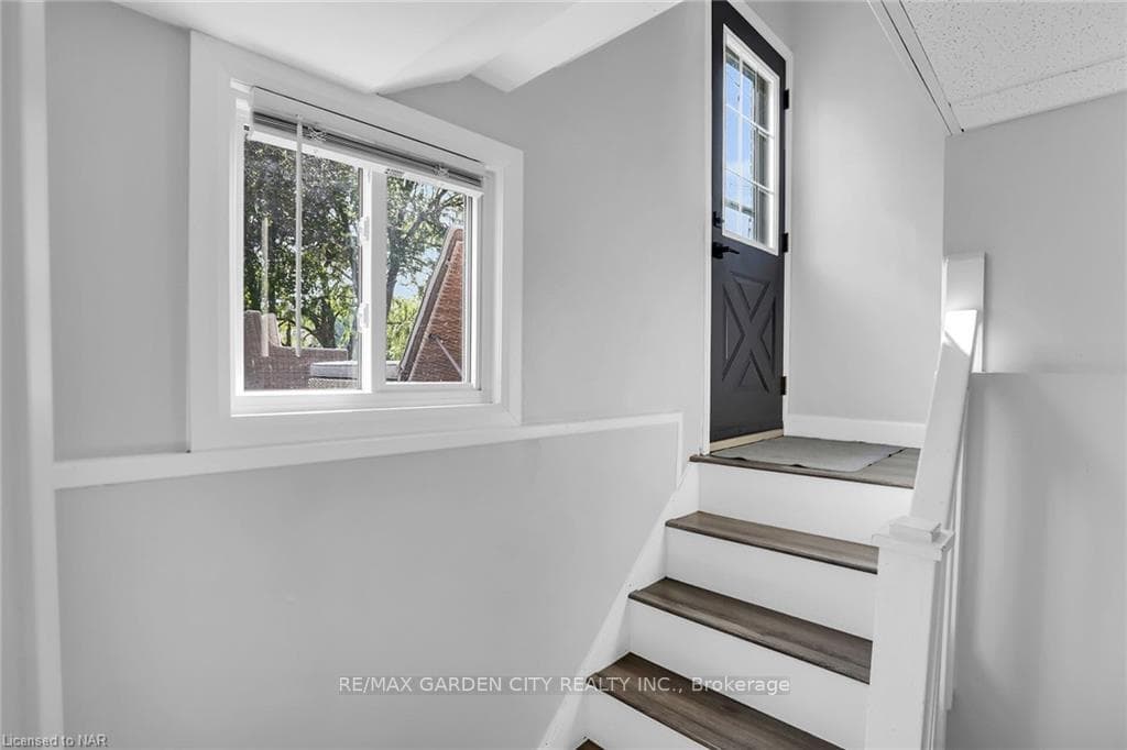4 OSWEGO PARK Road photo 25