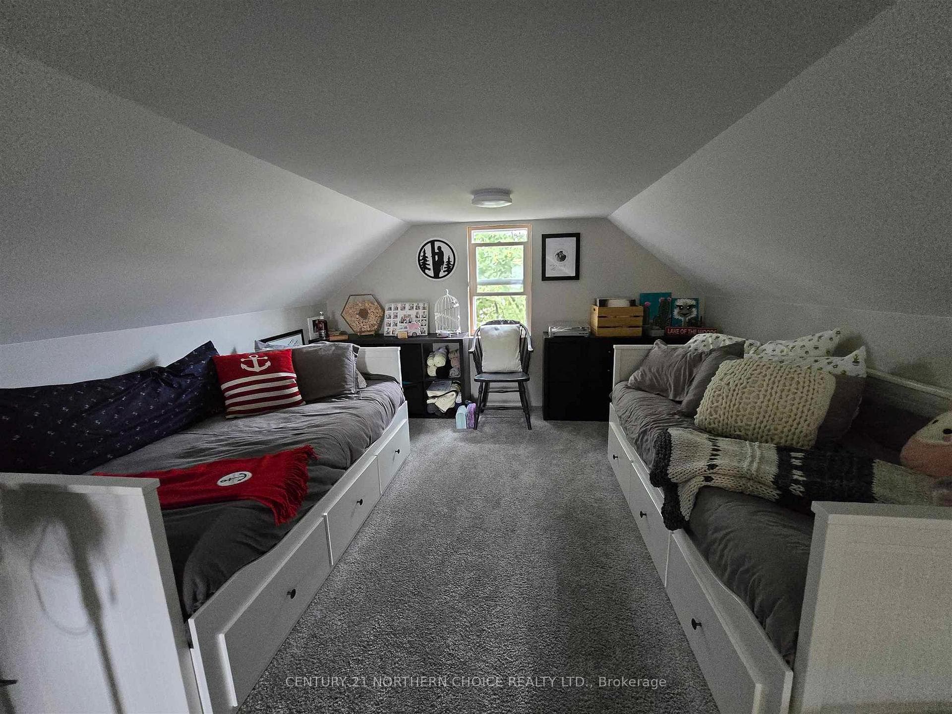 627 Sixteenth Avenue photo 24
