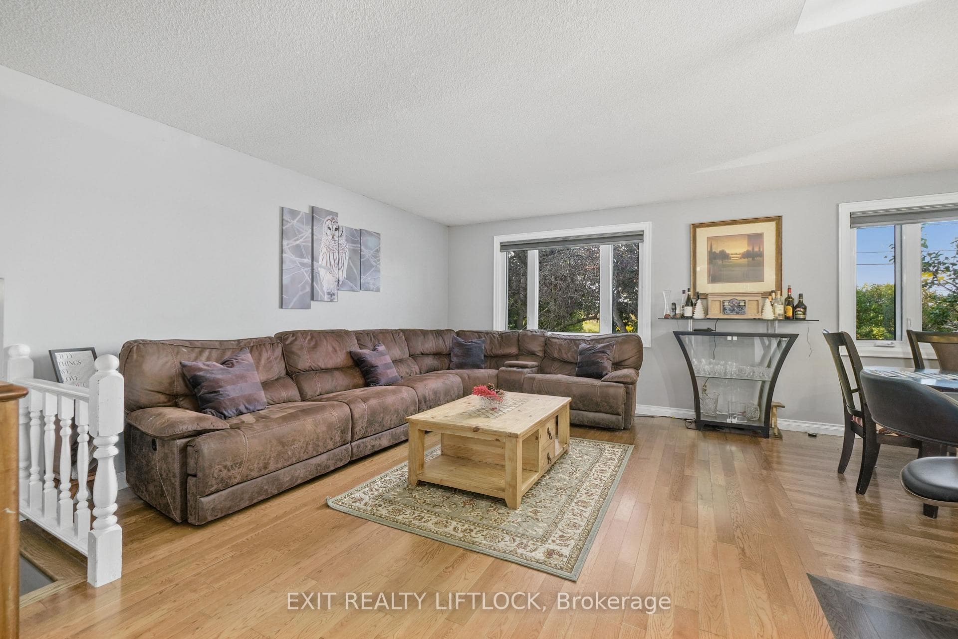 92 Alma Street photo 3
