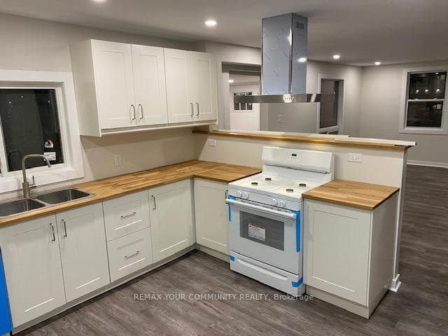 260 The Queensway Road photo 5