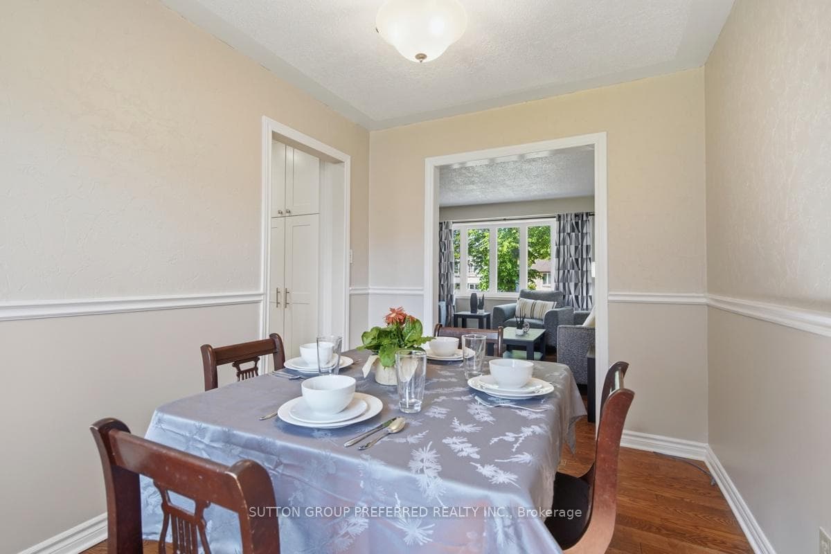 151 St Clair Crescent photo 13