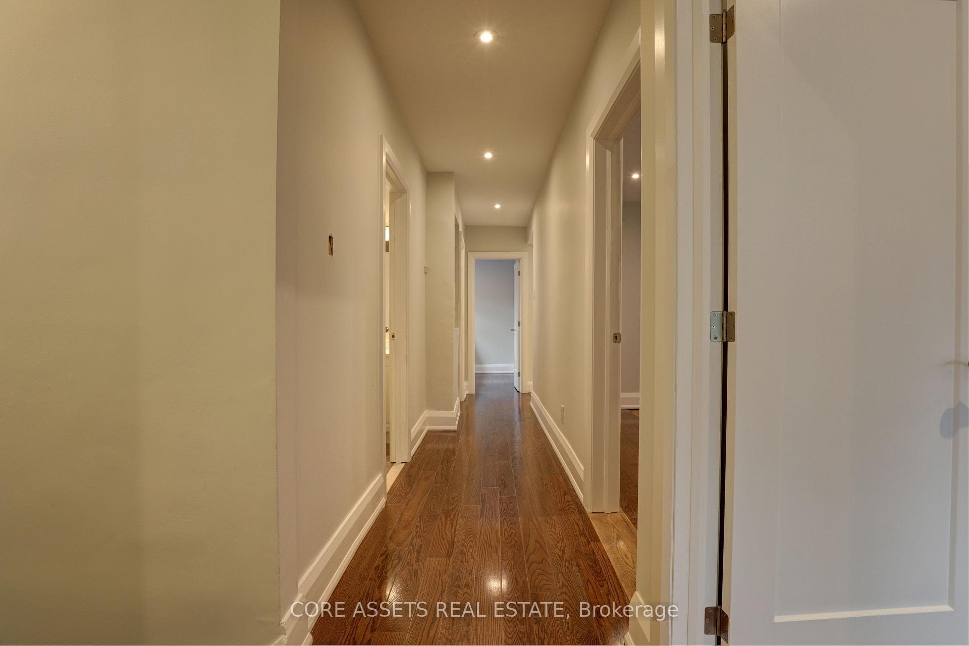 176 Arlington Avenue Unit Upper photo 11