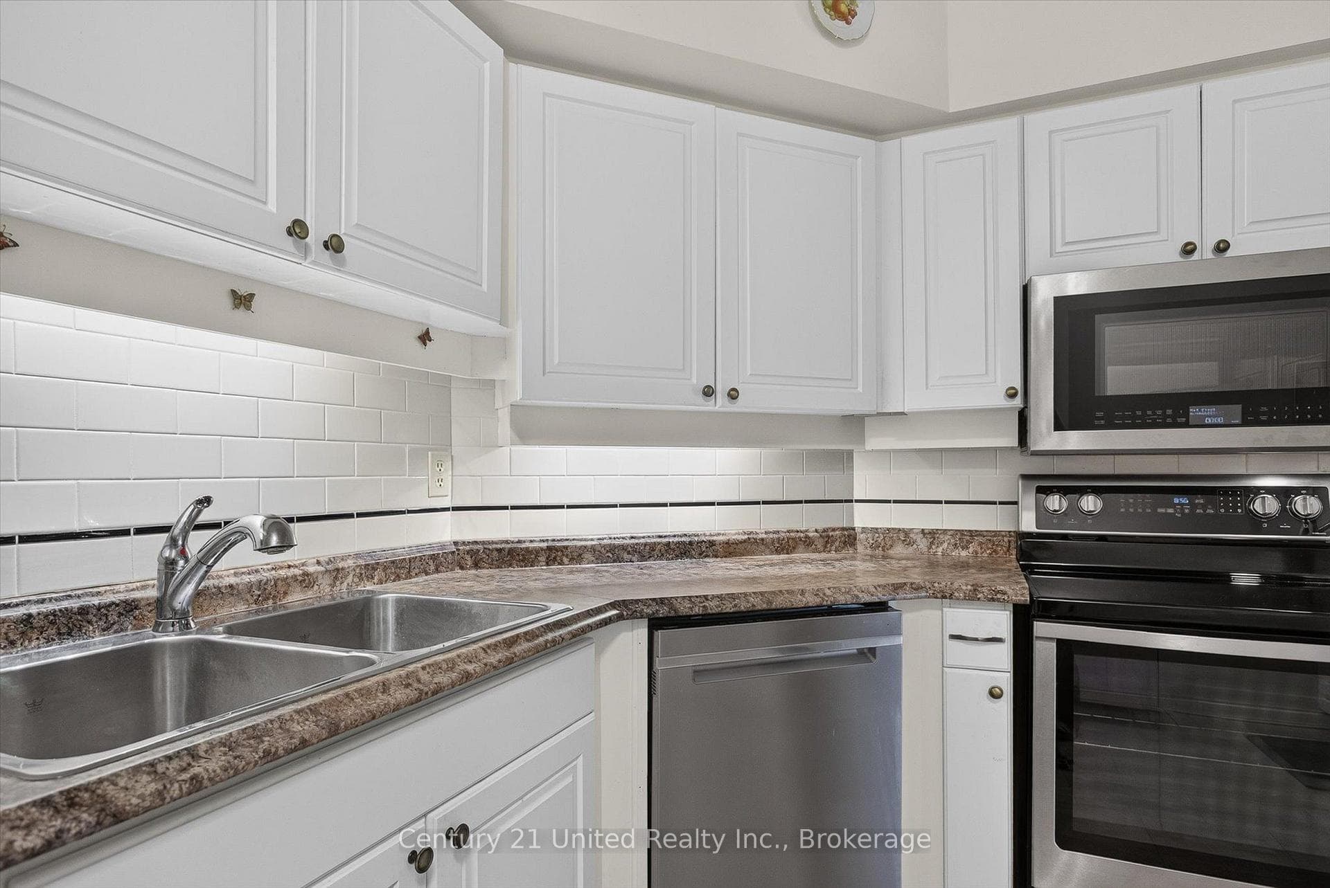1818 Cherryhill Road Unit 203 photo 8