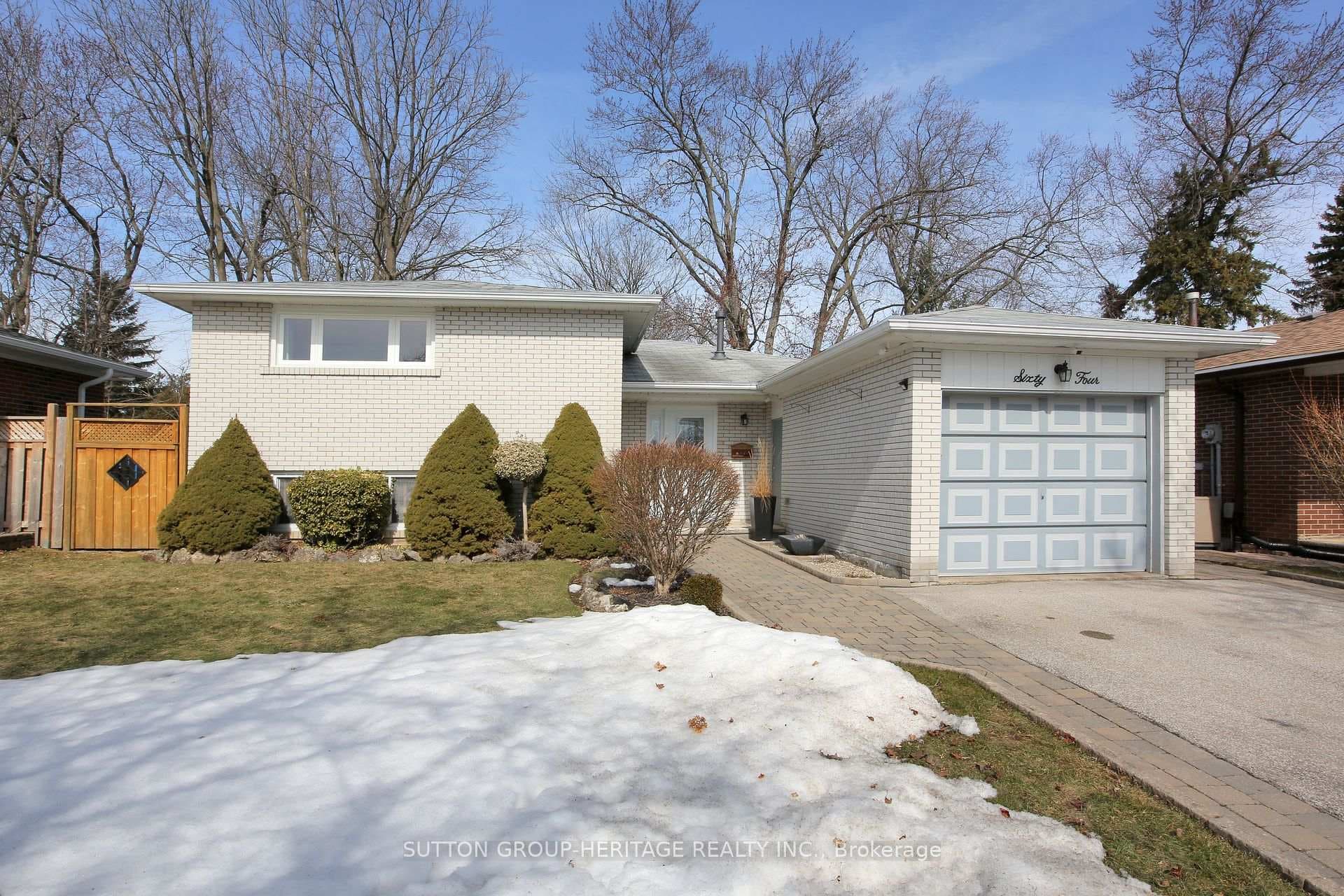 64 Tilley Drive photo 1