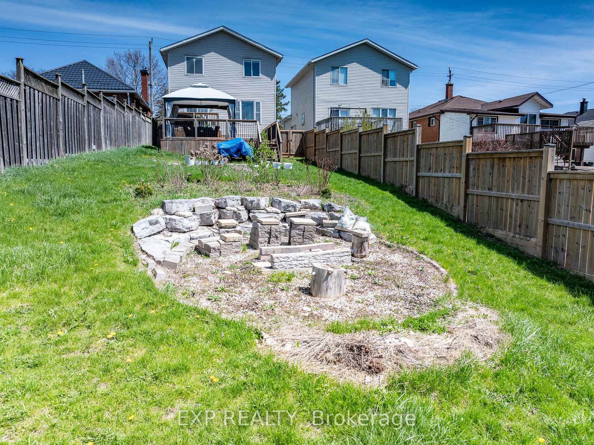 77 Clarke Street photo 48