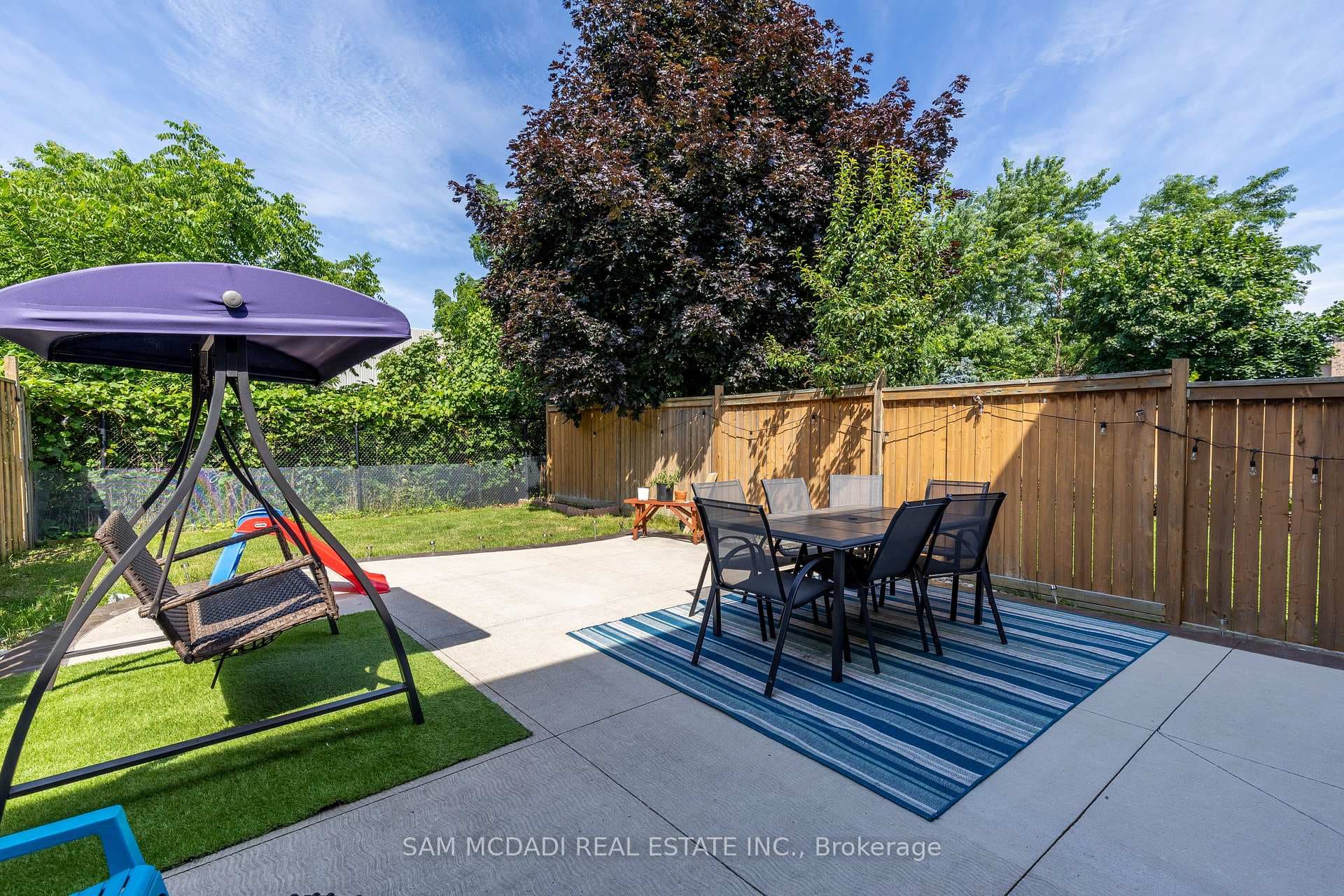 1421 Spring Garden Court photo 35
