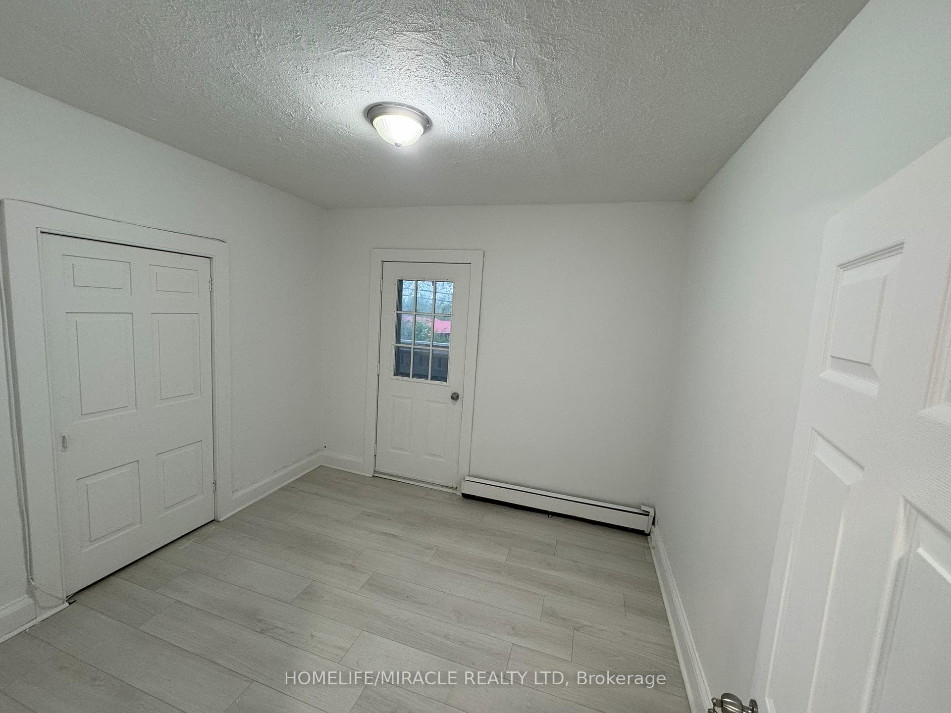 1381 Hwy 8 Highway Unit 2 photo 6