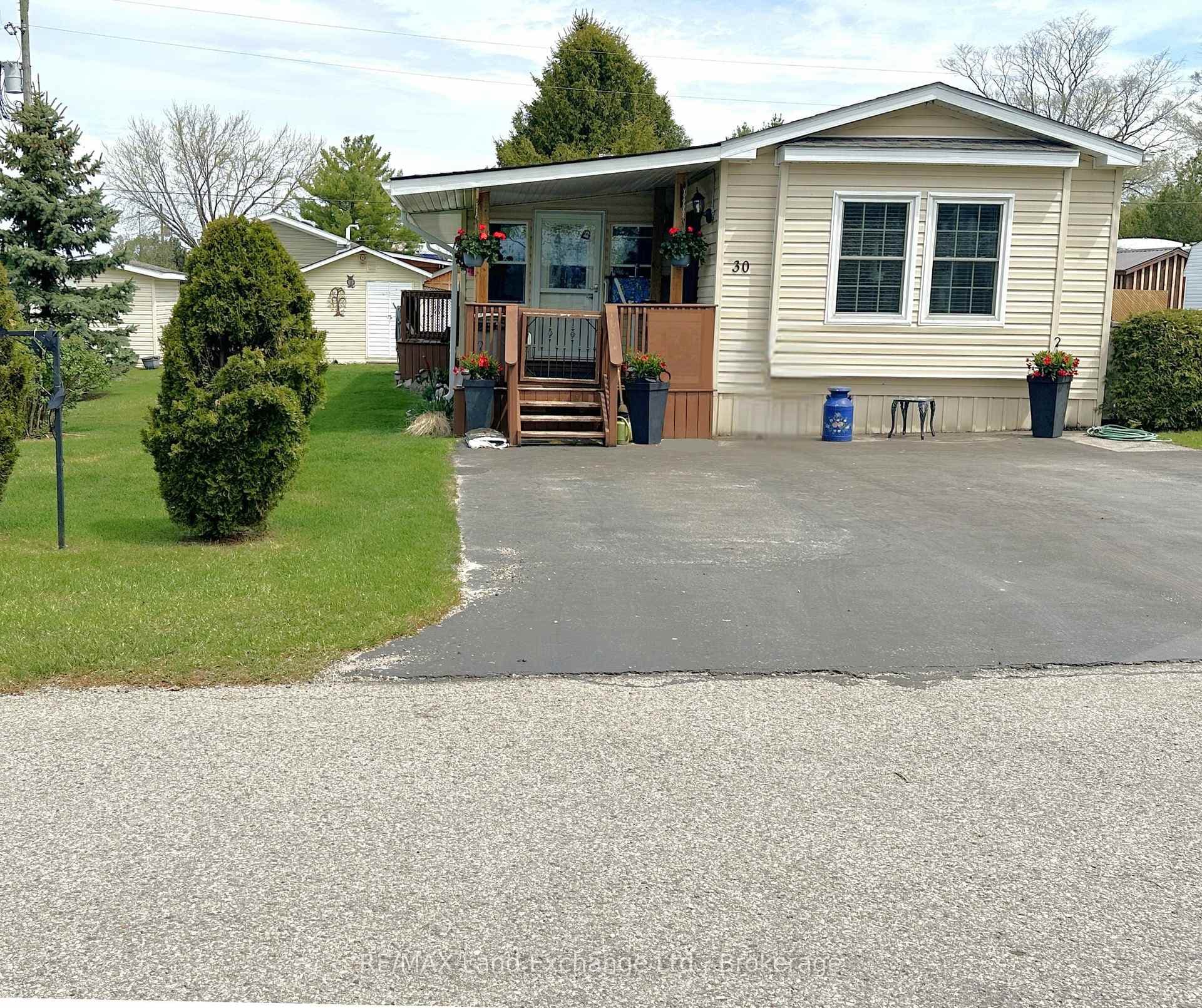 332 Concession 6 Road Unit 30 photo 1