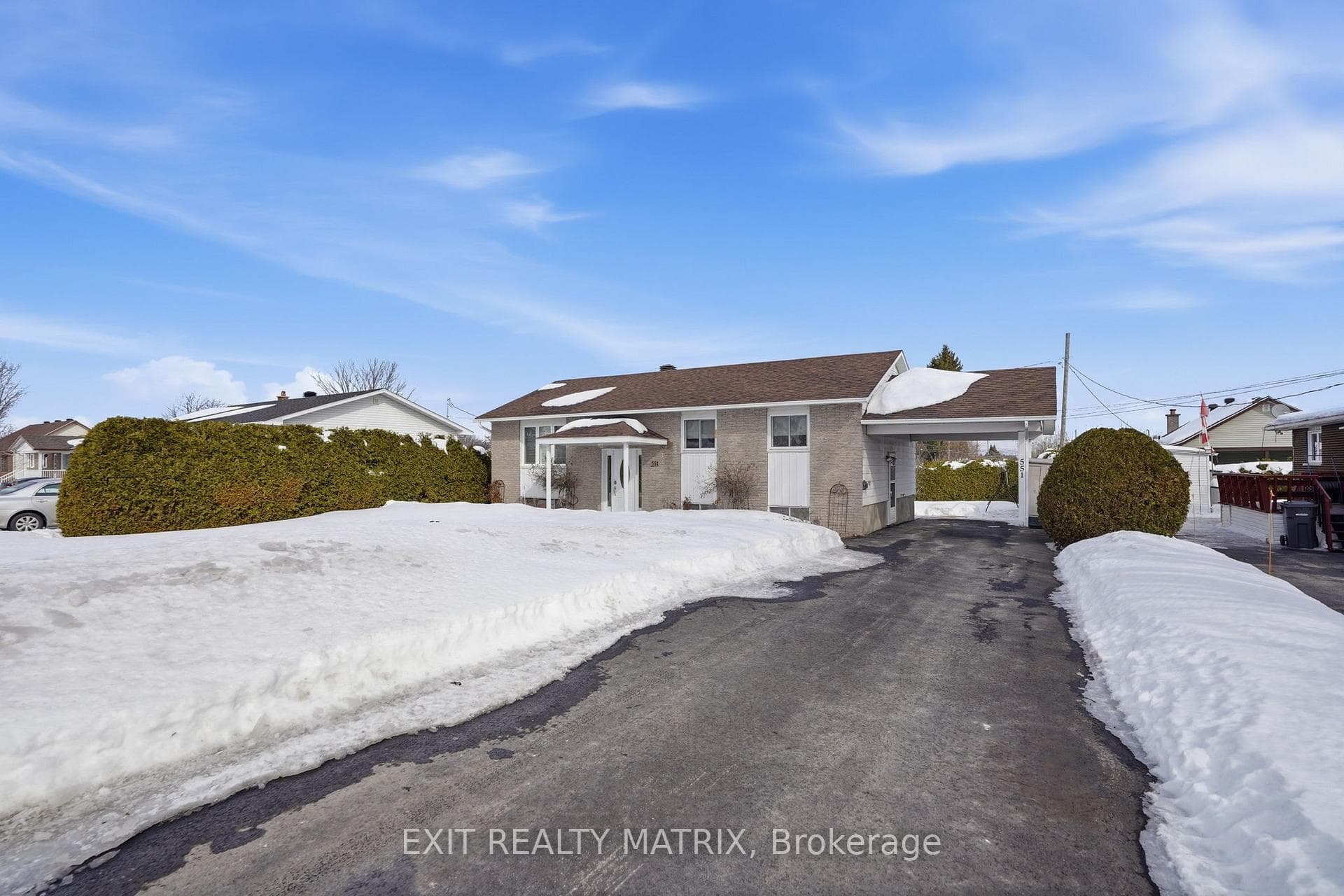 551 Stevens Street photo 2