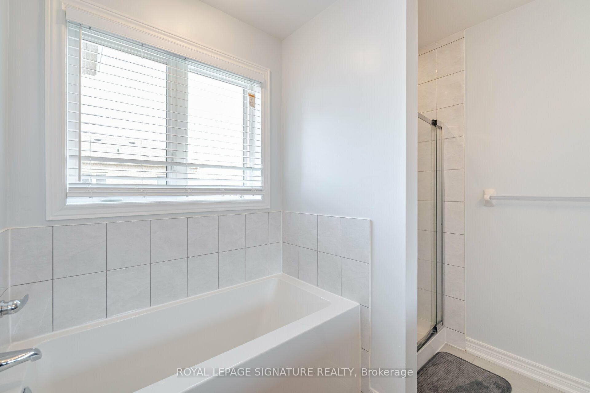 159 Bronson Terrace photo 25