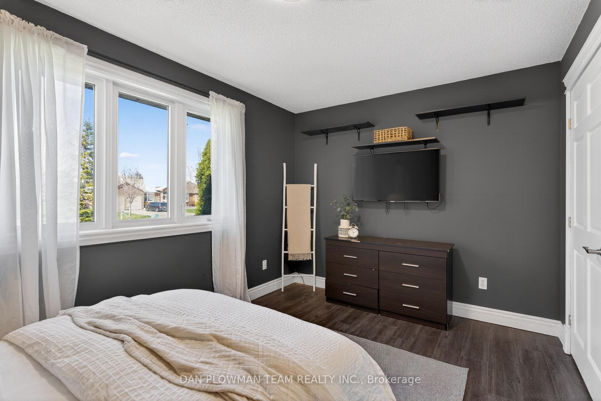 11 Steepleview Court photo 25