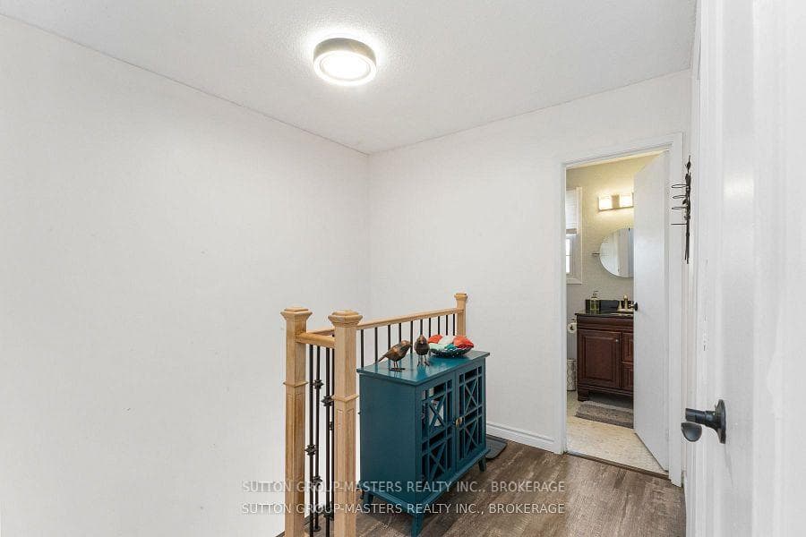 19 MacPherson Avenue Unit 28 photo 23