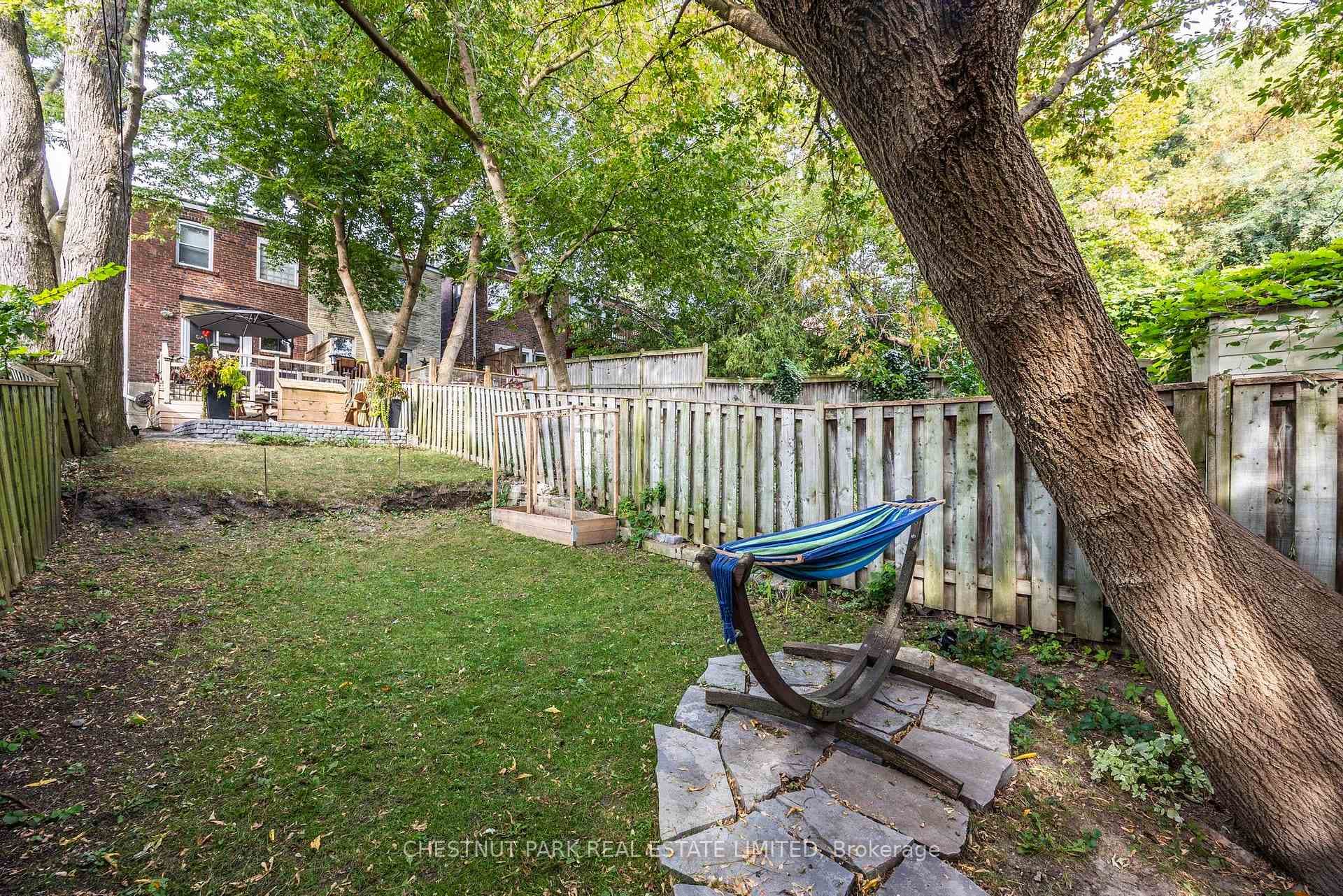 261 Waverley Road photo 30
