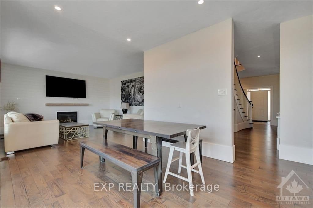 216 TRAILGATE Street photo 12