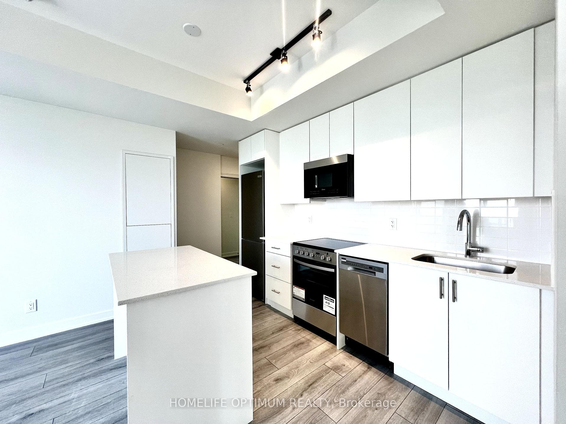 15 Ellerslie Avenue Unit 2405 photo 2