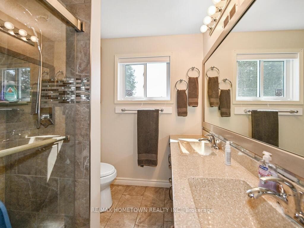 705 SCOTT Road photo 22