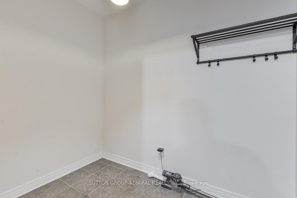 136 Santa Amato Crescent photo 17