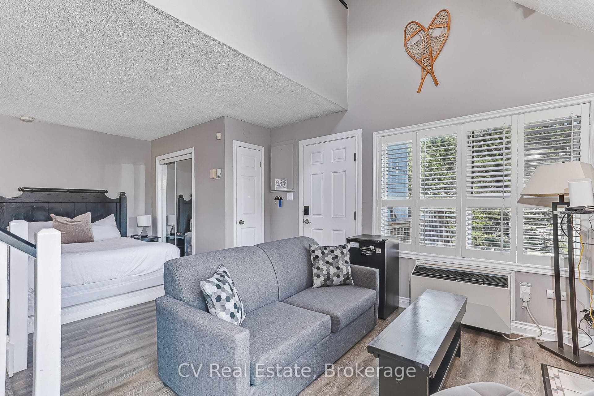 796468 Grey 19 Road Unit 211 photo 7
