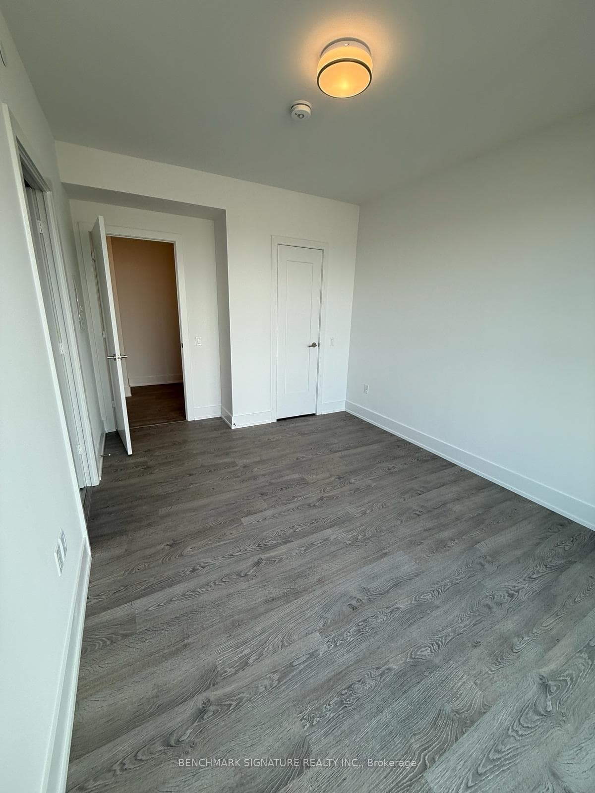 10 Inn on the Park Drive Unit 2204 photo 4