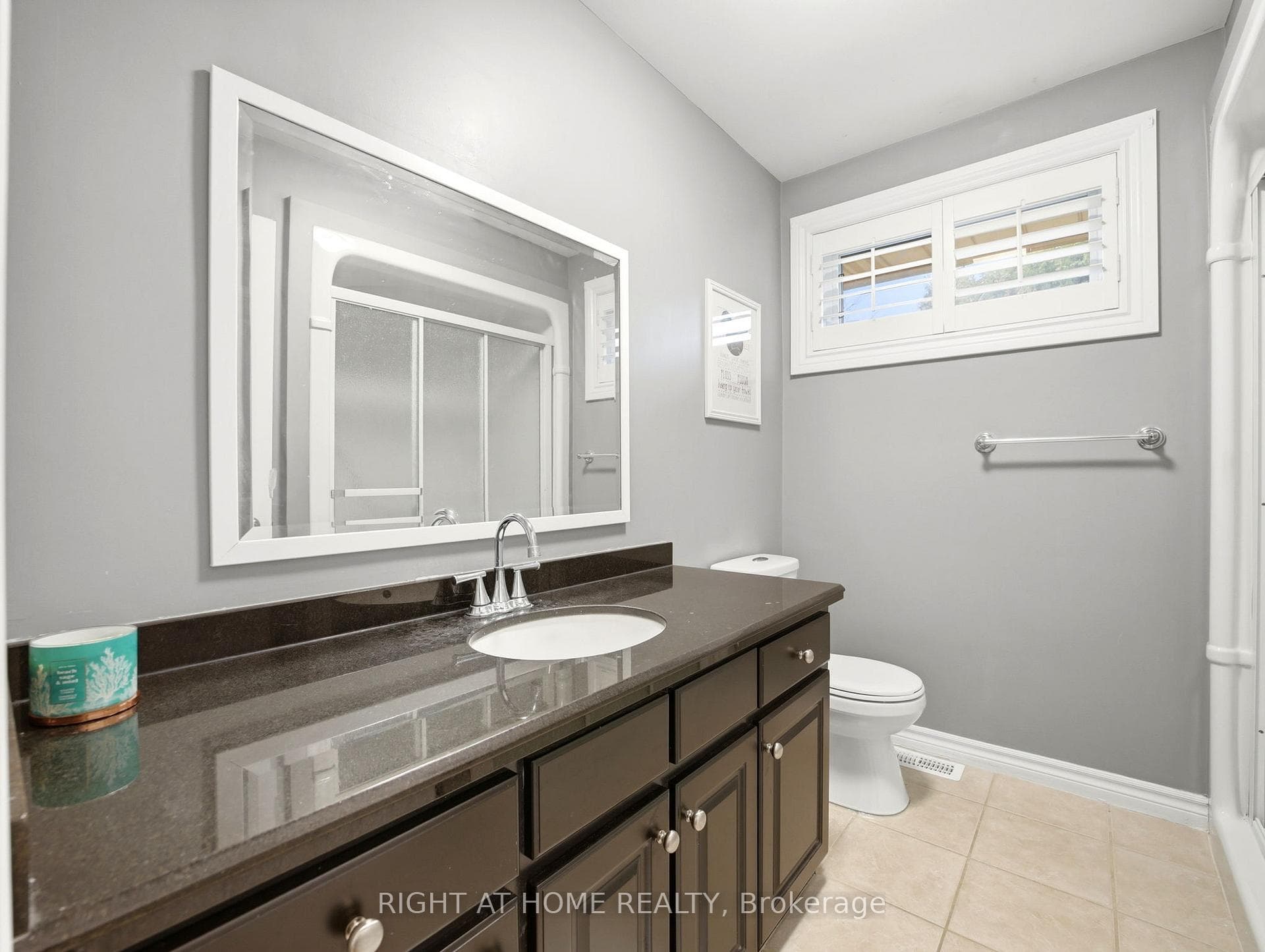 30 Carl Crescent photo 24