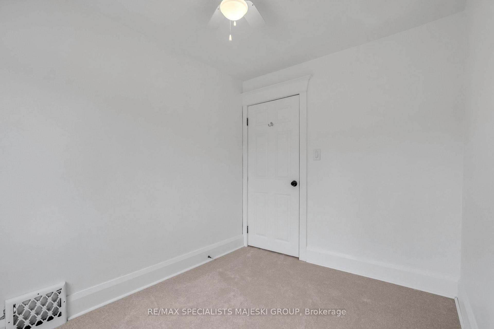 47 Symons Street photo 22