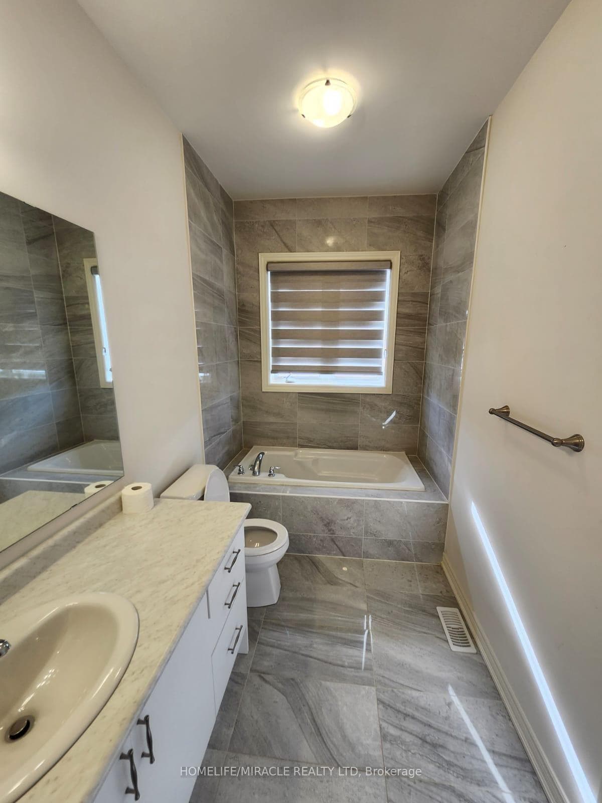 89 Westfield Crescent photo 14