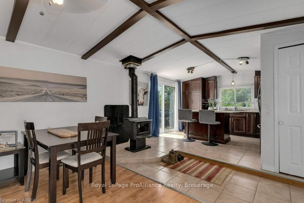 36 KAPYONG Crescent photo 12