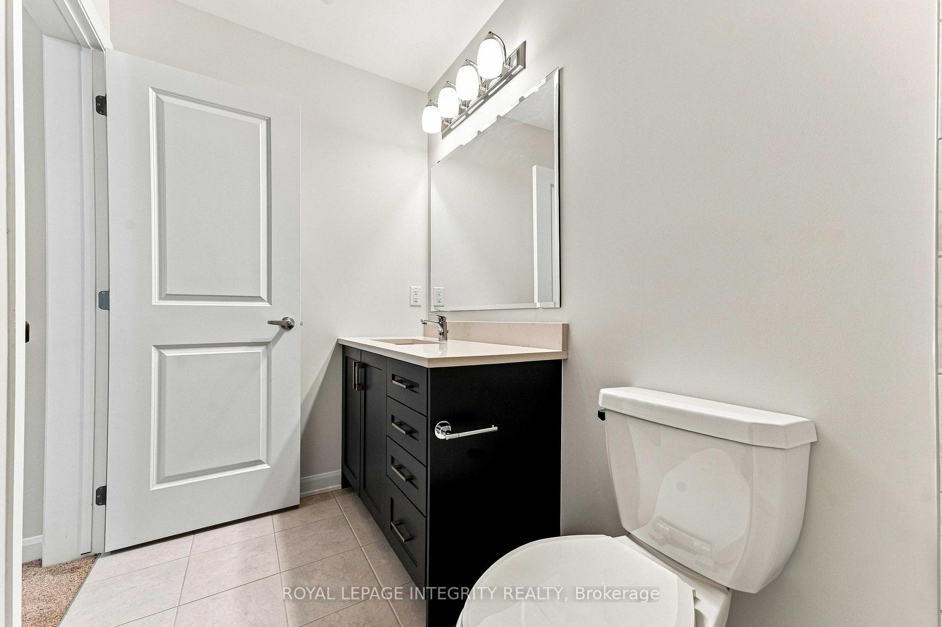 762 Tadpole Crescent photo 25