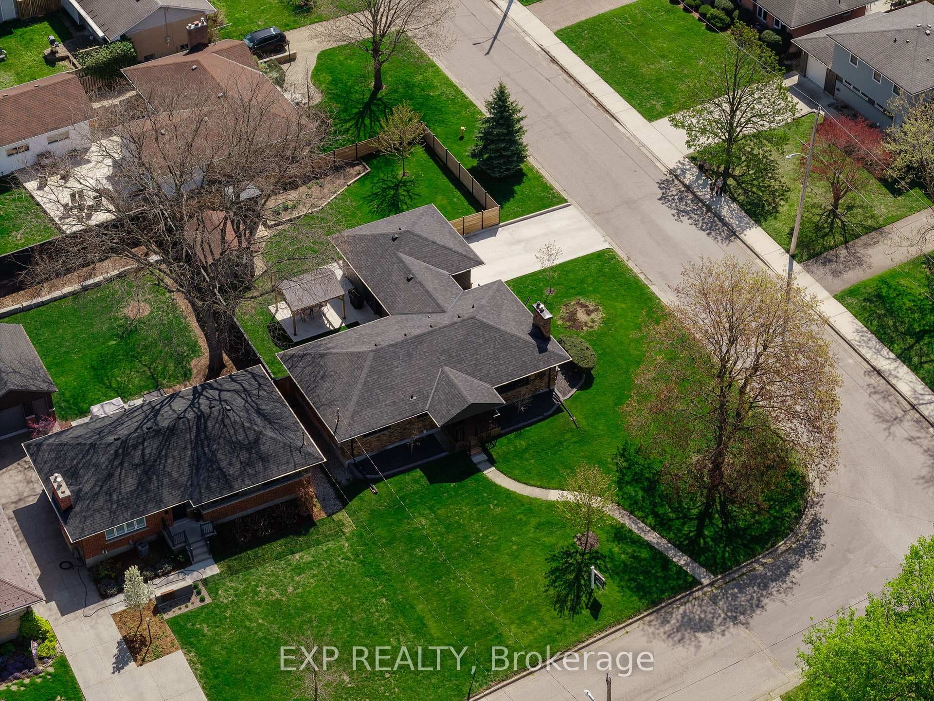 490 Blake Street photo 5