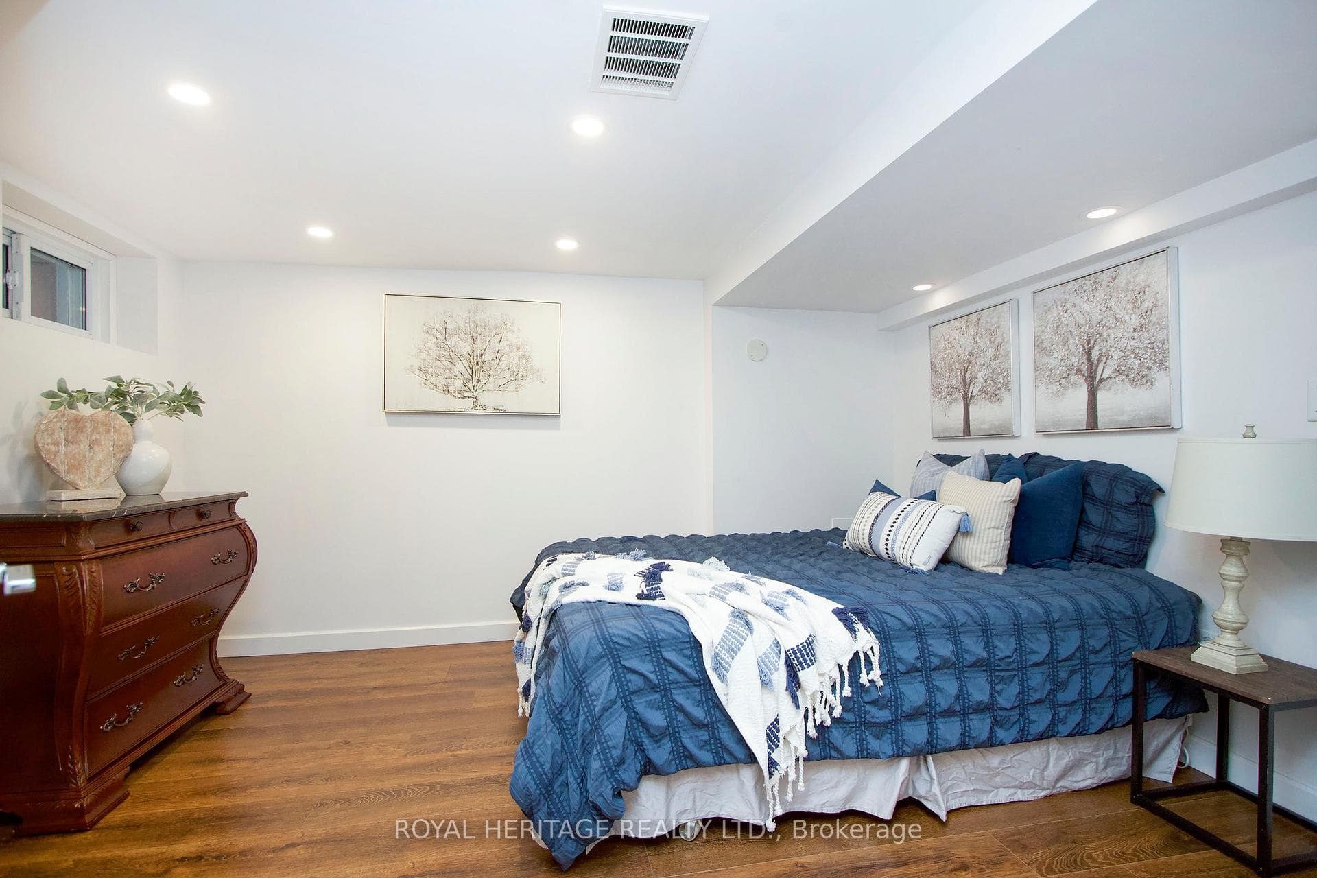 445 King Street photo 26