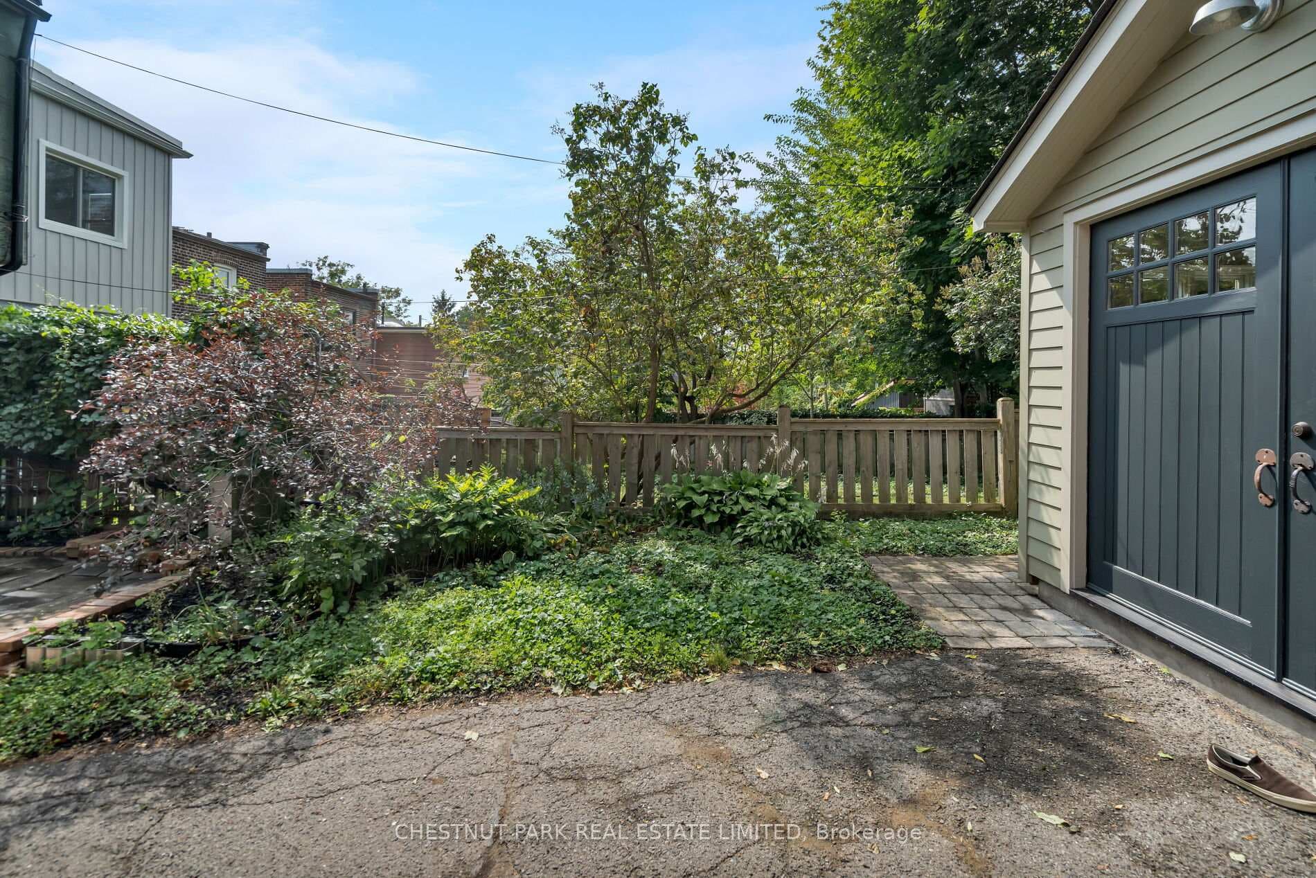 102 West Lynn Avenue photo 35