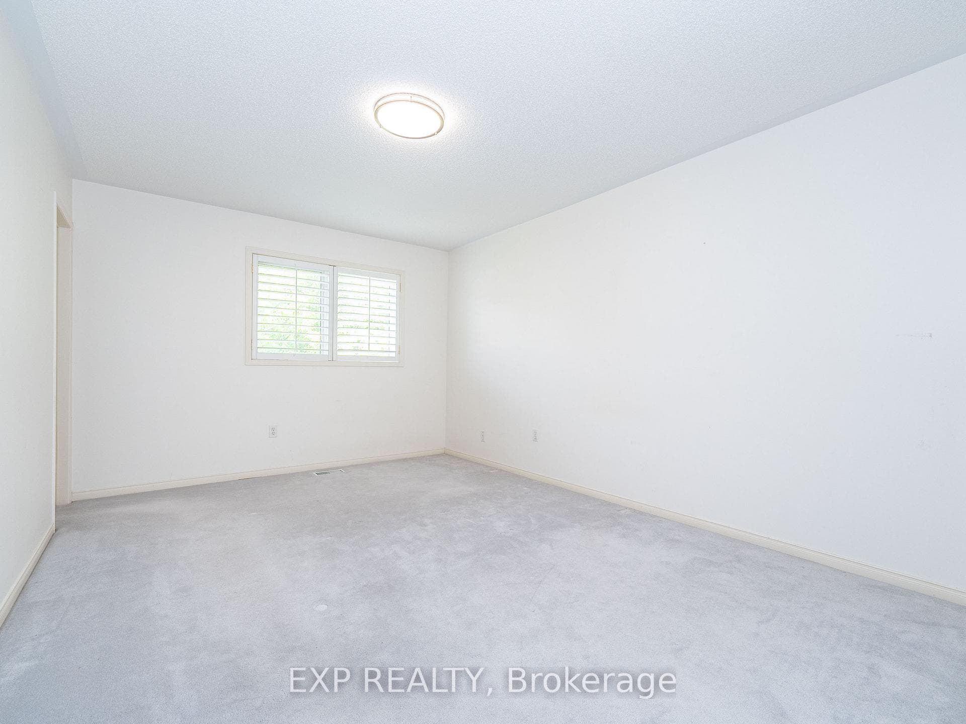 143 Frank Endean Road photo 21