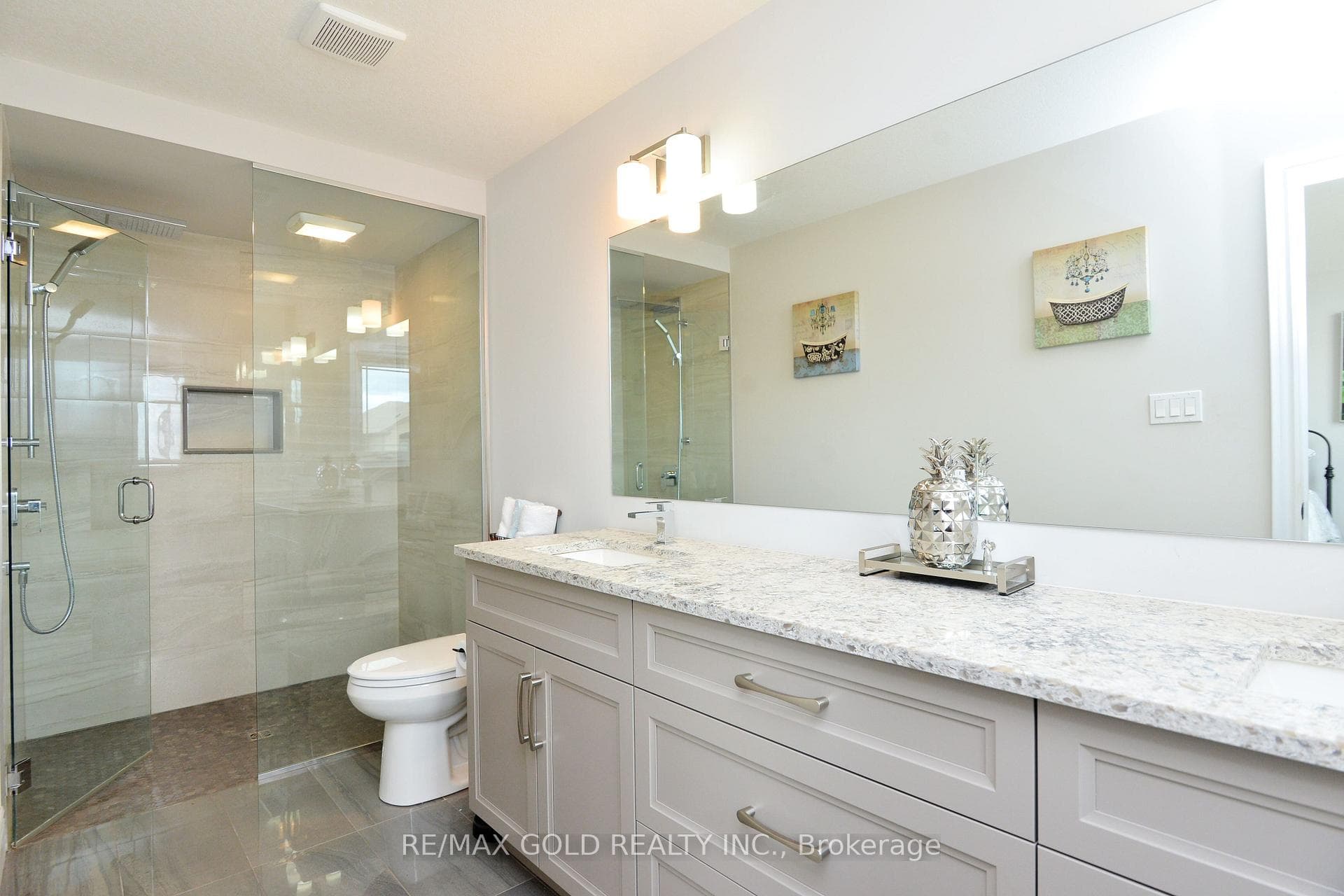 50 Tindall Crescent photo 22