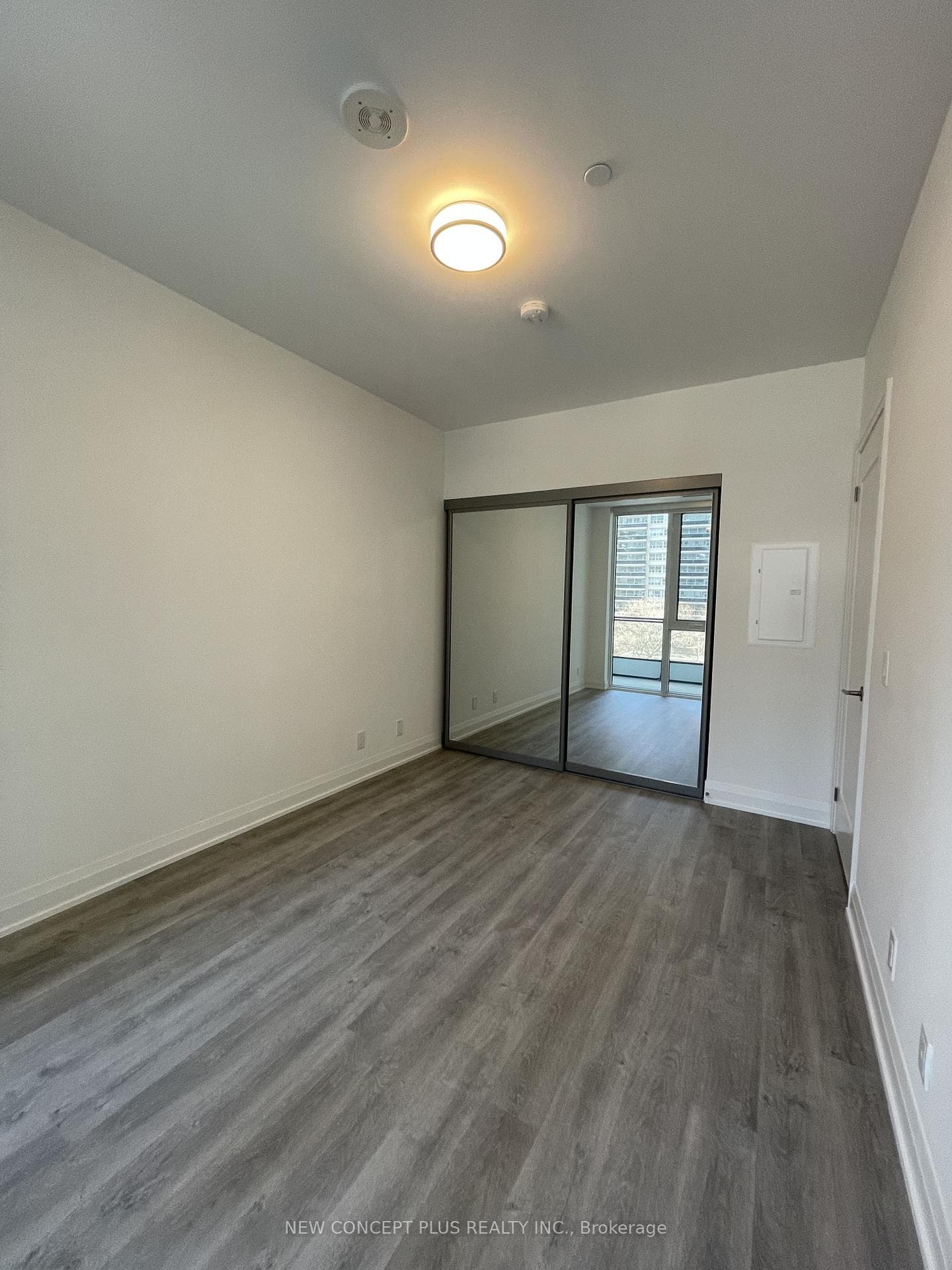 65 Broadway Avenue Unit 403 photo 18