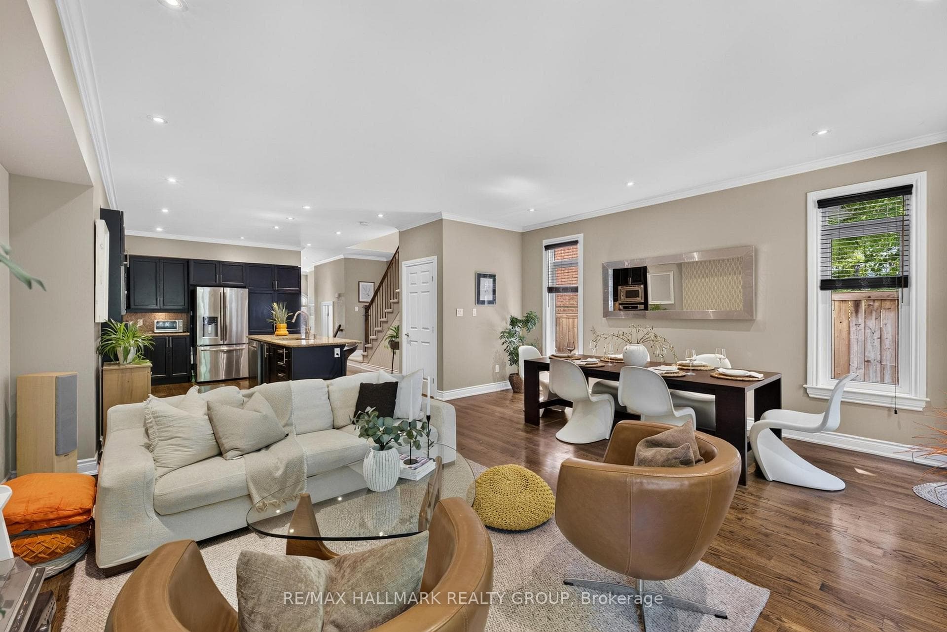 856 Norton Avenue photo 12