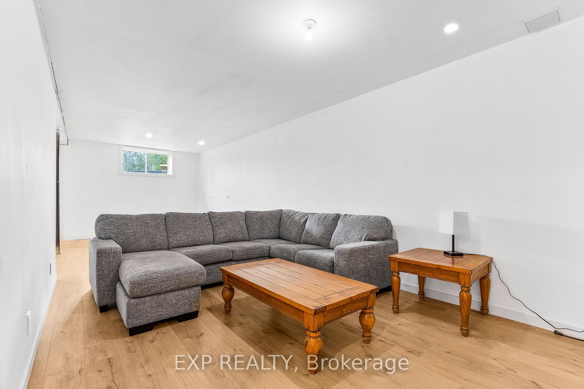 20379 Eigg Road photo 26