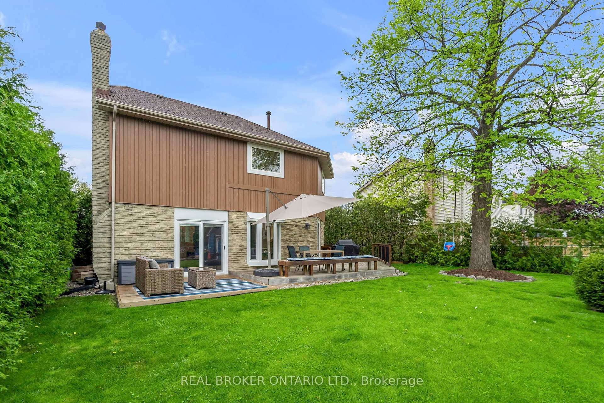 40 Montcalm Place photo 34